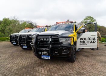 Blindagem, potência e carga alta: caminhonetes RAM reforçam patrulha na fronteira