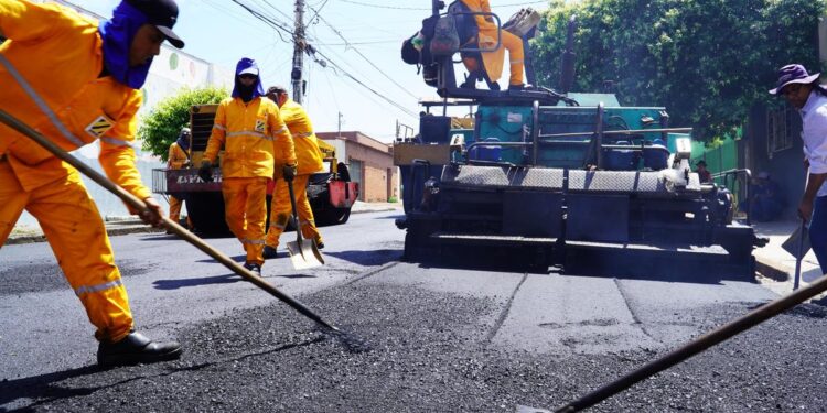 Vereador propõe comissão para apurar obras de asfalto e infraestrutura viária