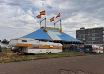 Jovem de 16 anos perde braço em acidente durante desmontagem de circo em Foz do Iguaçu