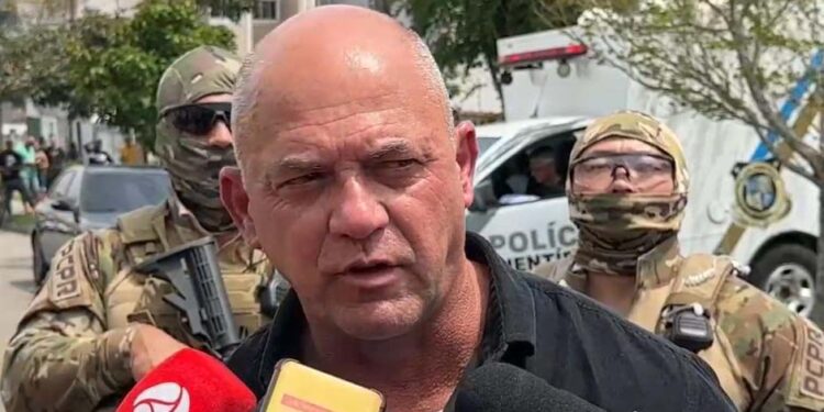 Suspeito de execução de ex-delegado-geral de SP é localizado no Paraná e morre em confronto