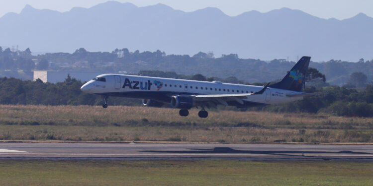 Azul inicia voos diretos e diários entre Foz do Iguaçu e São Paulo