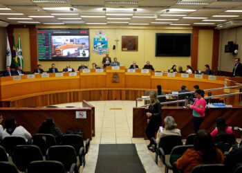 Câmara se reúne extraordinariamente para votar Recupera Foz