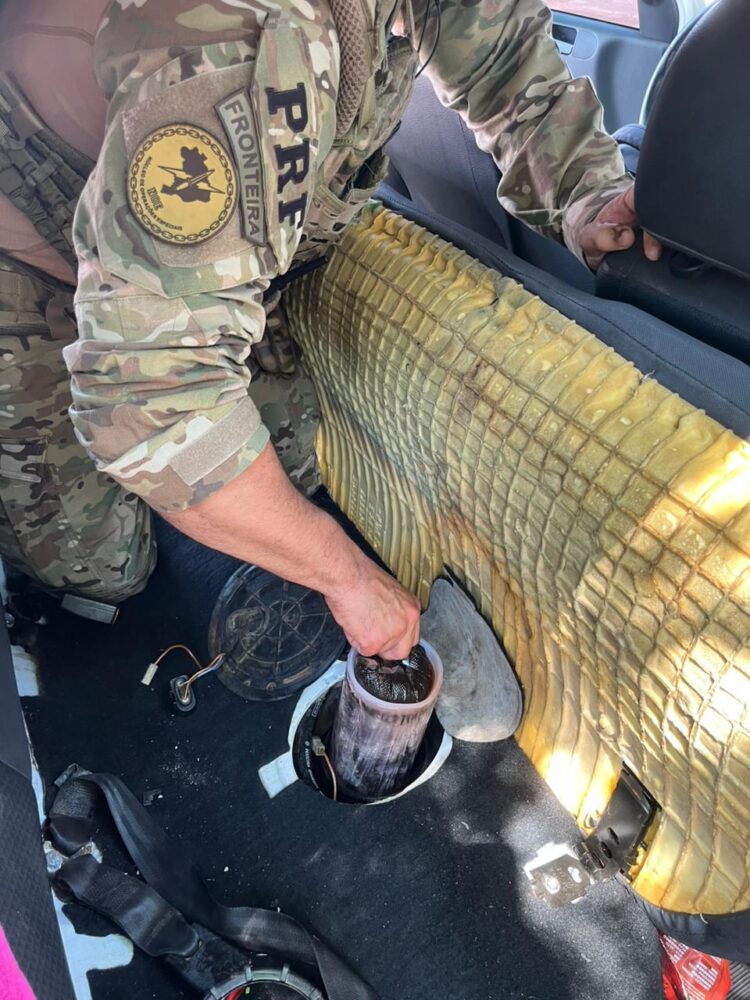 PRF prende casal com 14 quilos de “maconha gourmet” escondidos em tanque de combustível