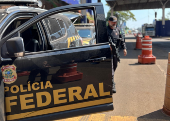 PF prende dois foragidos da Justiça brasileira localizados no Paraguai