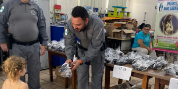 Ação solidária transforma trabalho de presos em esperança para crianças em Foz do Iguaçu