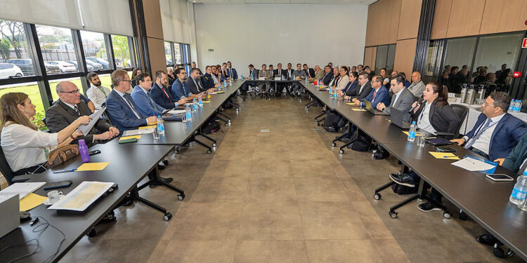 Comissão Mista Paraguaio-Brasileira propõe inauguração da Ponte da Integração para dezembro