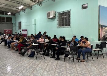 Mutirão de Empregos da Agência do Trabalhador leva mais de 100 vagas ao Porto Meira na terça (14)