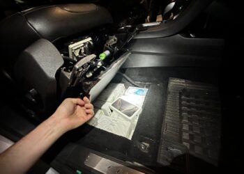 Receita Federal e PM interceptam carga de celulares avaliada em R$ 600 mil