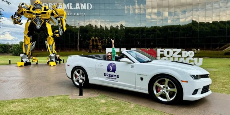 Foz do Iguaçu ganha passeio de Super Carro no Dreams Park Show