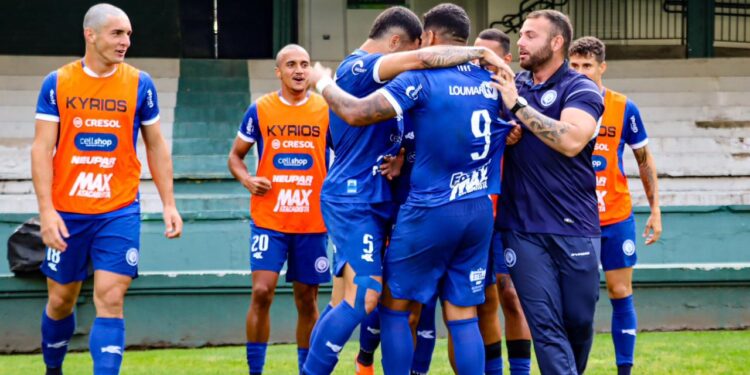 Foz empata com Coritiba e garante classificação às quartas da Taça FPF 2025