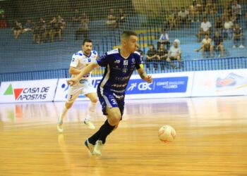 Foz Cataratas decide vaga nas quartas do Paranaense diante do Campo Mourão