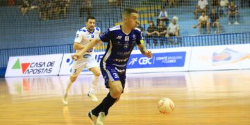 Foz Cataratas decide vaga nas quartas do Paranaense diante do Campo Mourão