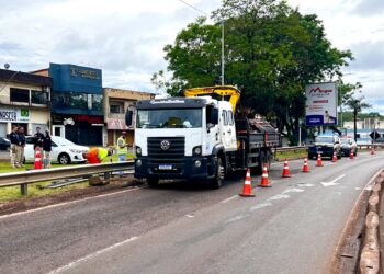 Fechamento do acesso da BR-277 ao Jardim Jupira revolta empresários e moradores