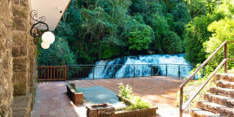 Parque Nacional do Iguaçu reabre primeira usina hidrelétrica de Foz como novo atrativo turístico e histórico