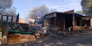 Família perde tudo em incêndio no Portal da Foz e pede ajuda para recomeçar