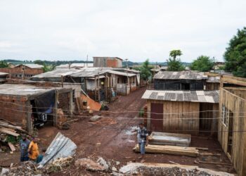 Foz do Iguaçu cresce, mas a moradia popular fica para trás