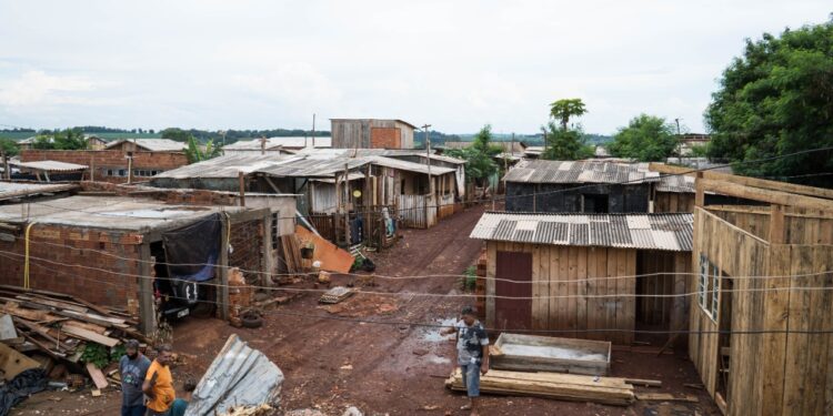 Foz do Iguaçu cresce, mas a moradia popular fica para trás
