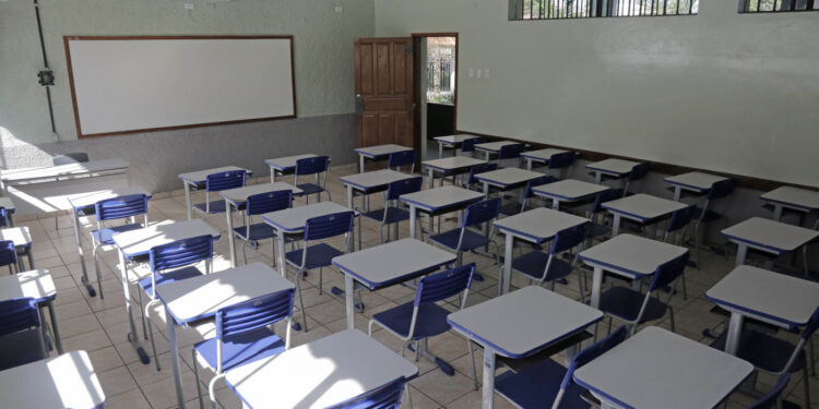 Assessoria qualificada do Sinepe/PR impulsiona a gestão nas escolas particulares do Paraná