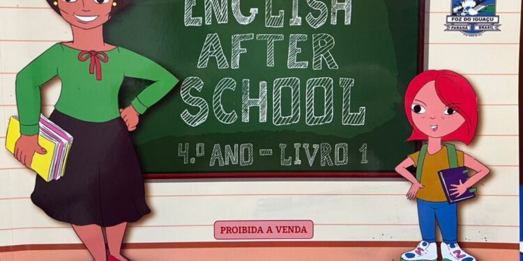 Vereadoras querem CPI para investigar caso do livro de inglês nas escolas municipais