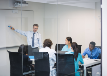 Comus e vereador cobram explicações sobre crise entre Unila e Hospital Municipal