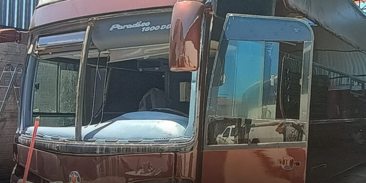 Ônibus com sinais identificadores adulterados é apreendido com apoio da polícia argentina