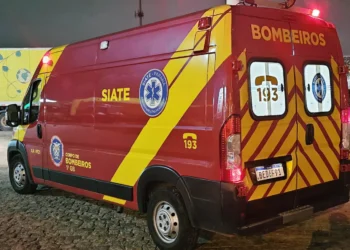 Pai é agredido a pauladas pelo próprio filho no Jardim Jupira