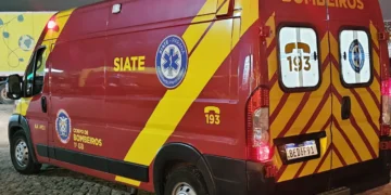 Pai é agredido a pauladas pelo próprio filho no Jardim Jupira