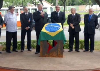 Justiça dá 48 horas para Prefeitura de Foz informar paradeiro de monumento à Democracia
