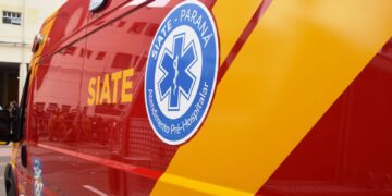 Pessoas são arrastadas pela correnteza em cachoeira de Foz do Iguaçu