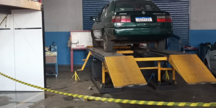 Homem Morre Após Ser Esmagado por Elevador Hidráulico