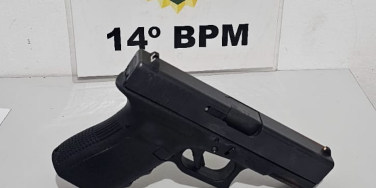 Três pessoas são presas após perseguição policial na Vila C, em Foz do Iguaçu