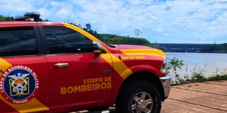 Corpo de Bombeiros encerra buscas por jovem afogado no Rio Iguaçu após corpo ser localizado no Paraguai