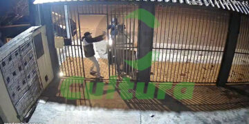 Assalto é flagrado por câmeras na saída de hotel na Vila Portes