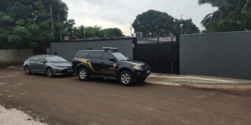 Operação da PF mira grupo que enviava drogas e armas do Paraguai para vários estados brasileiros