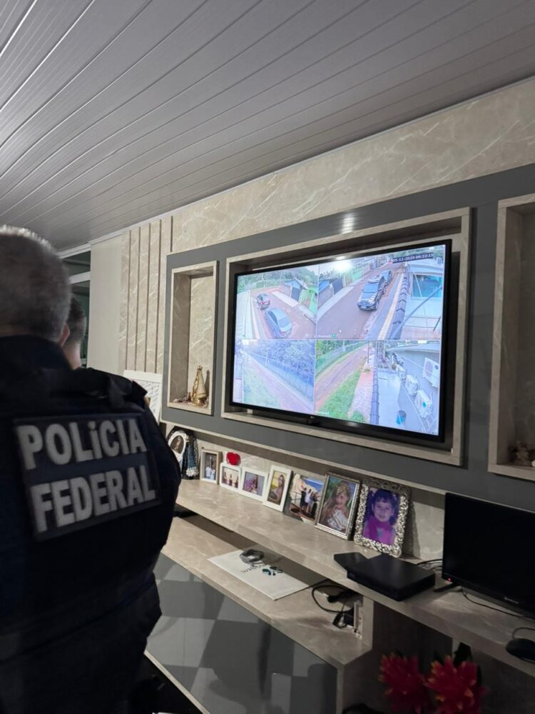 Delegado da PF detalha estrutura e alcance do tráfico internacional de armas e drogas na Operação Infidelis