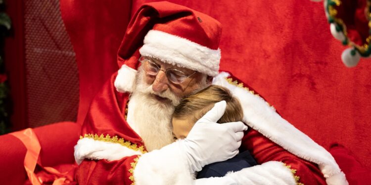 Papai Noel chega ao Catuaí Palladium e dá início à temporada de Natal neste domingo (9)