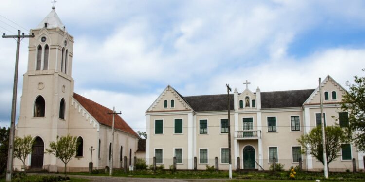 Livros históricos da Igreja São João Batista são tombados como bem cultural