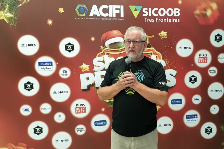 Comércio de Foz lança Natal Premiado com carro zero e milhares de prêmios