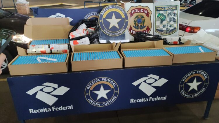 Fiscalização na Ponte da Amizade intercepta 62 kg de cocaína e mil canetas emagrecedoras