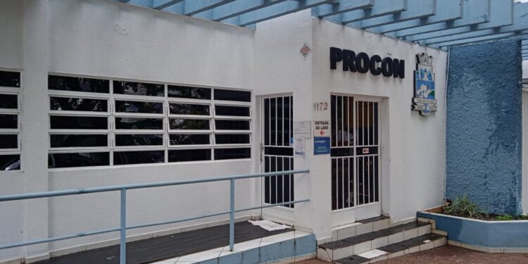 Diretor do Procon alerta consumidores e ensina como evitar golpes na Black Friday