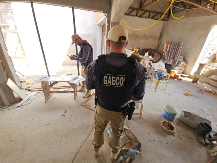 GAECO apura novo esquema ilegal de liberação de veículos com falsos laudos periciais