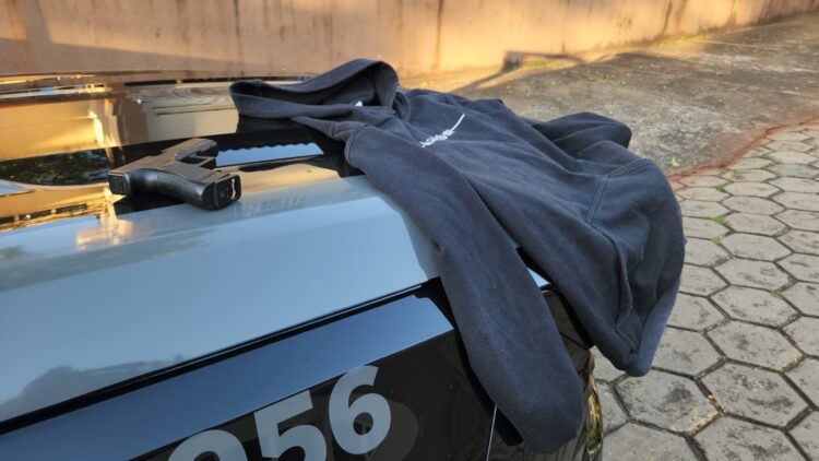 Assalto a compristas termina em perseguição e prisão no Morumbi