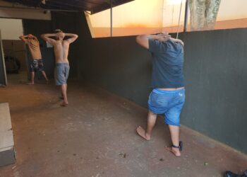 Assalto a compristas termina em perseguição e prisão no Morumbi