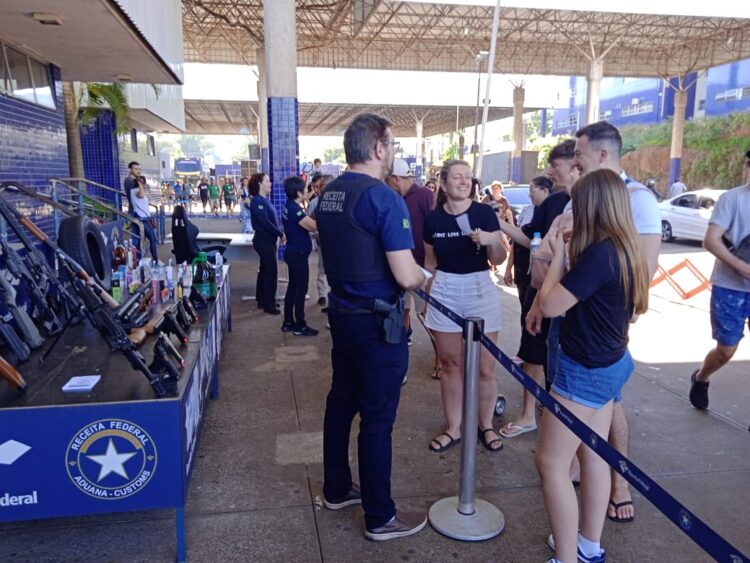 Saiba o que você pode trazer do Paraguai e as quantidades permitidas nesta Black Friday