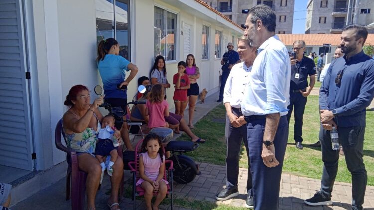 Quando a chave abre um futuro: conheça as famílias de Foz que receberam as primeiras casas sustentáveis do Brasil