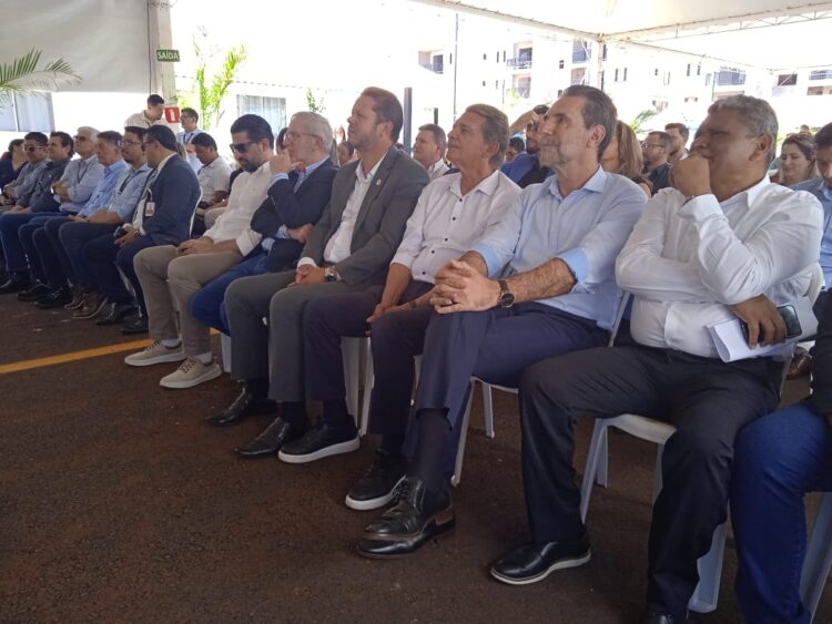 Quando a chave abre um futuro: conheça as famílias de Foz que receberam as primeiras casas sustentáveis do Brasil