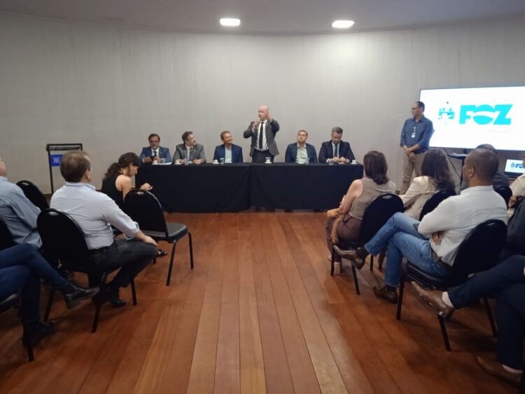 Procurador-Geral de Justiça participa da assinatura de termos de cooperação em Foz do Iguaçu