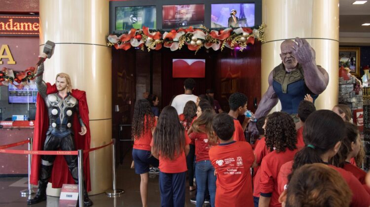 Adolescentes da AFA vivem dia de magia e aprendizado no Complexo Dreams Park Show