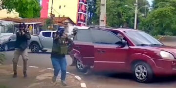 Assalto frustrado a carro de transportadora é registrado por câmera em Cidade do Leste