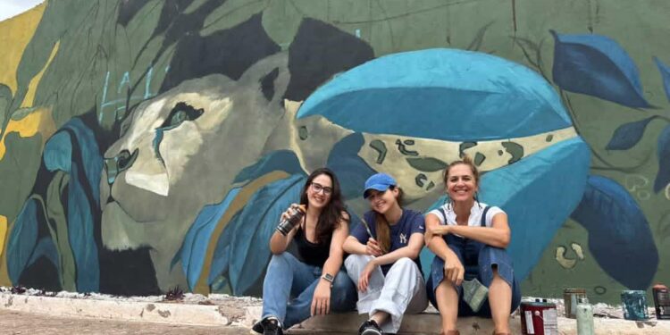 Revitalização da Praça Naipi devolve espaço à comunidade